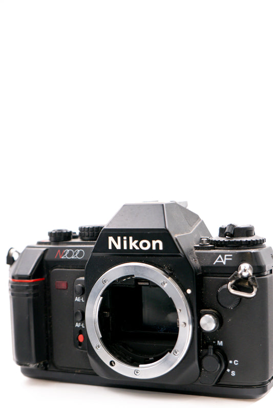 NIKON N2020